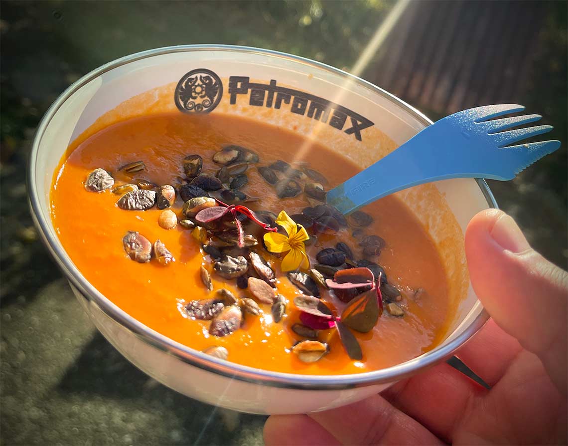 græskarsuppe over bål